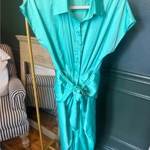 DO+BE Aqua Satin Blouse